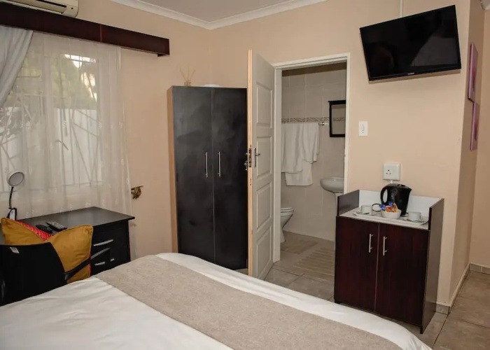 Savannah Guest House