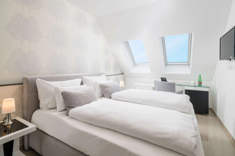 Best Western Plus Celebrity Suites photo 6