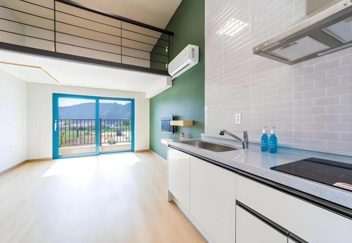 CozyCove Boutique Hotel