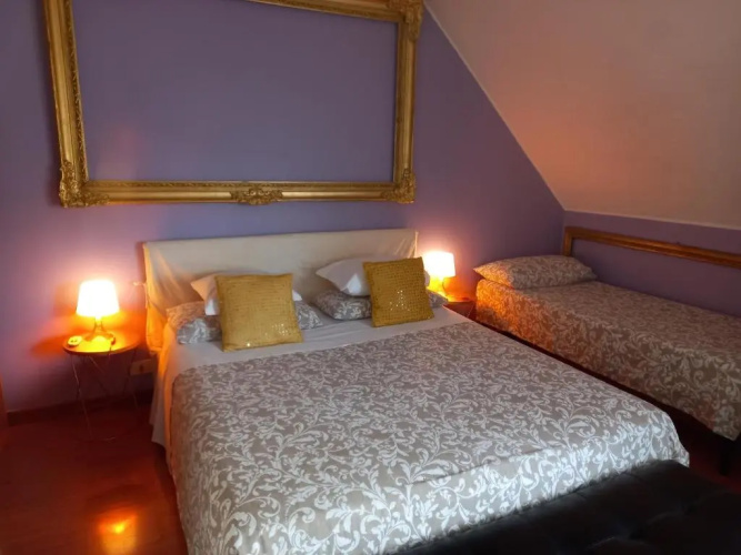 The Boheme Navigli - Quiet & comfy vintage Junior Suite with cozy balcony - 5th attic floor lift to 4th floor - metro' verde -green subway Porta Genova