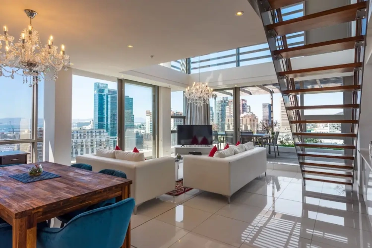 2 Bedrooms Royal Penthouse room with balcony and with ocean view