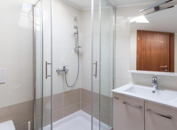 2 Bedrooms Apartment with sea view