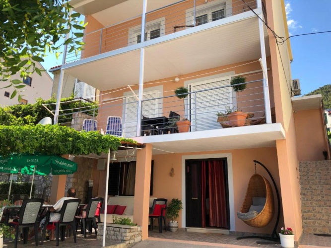 1 Bedroom Apartment with balcony and with sea view