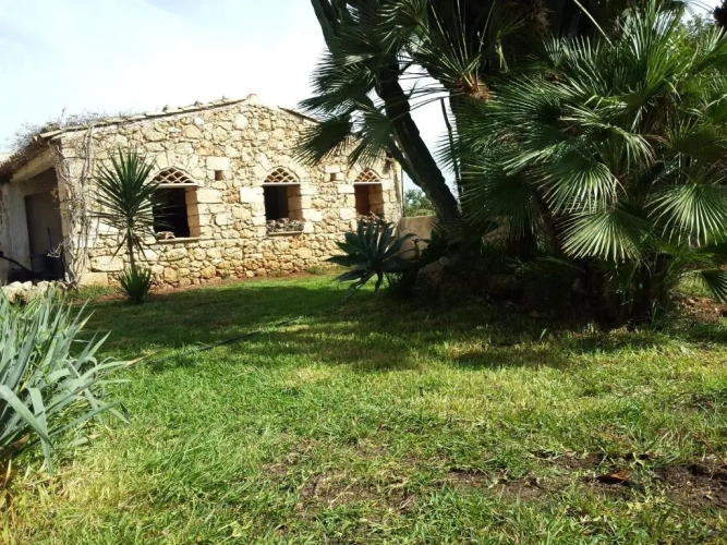 3 Bedrooms Cottage