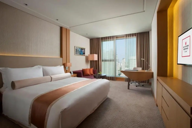 Double Club room