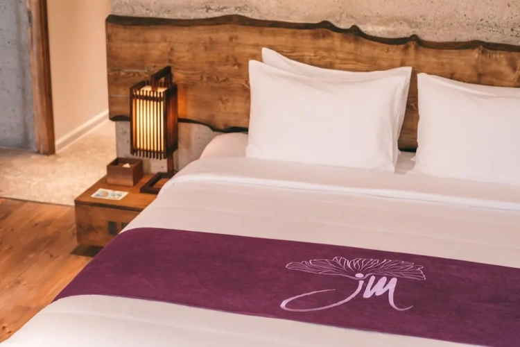 Comfy Lotus room