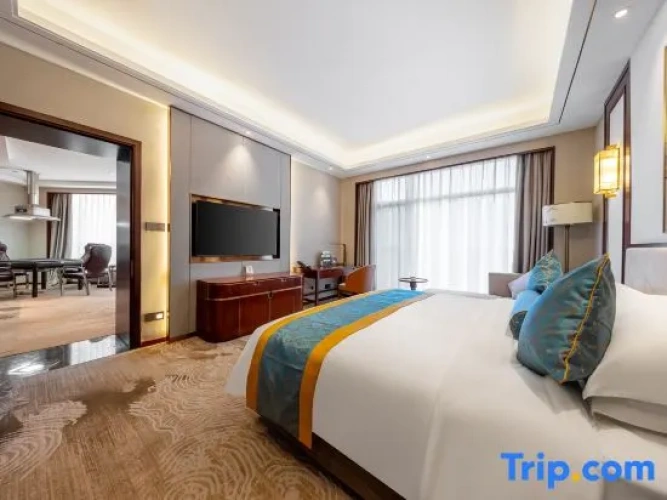 Superior Suite with balcony