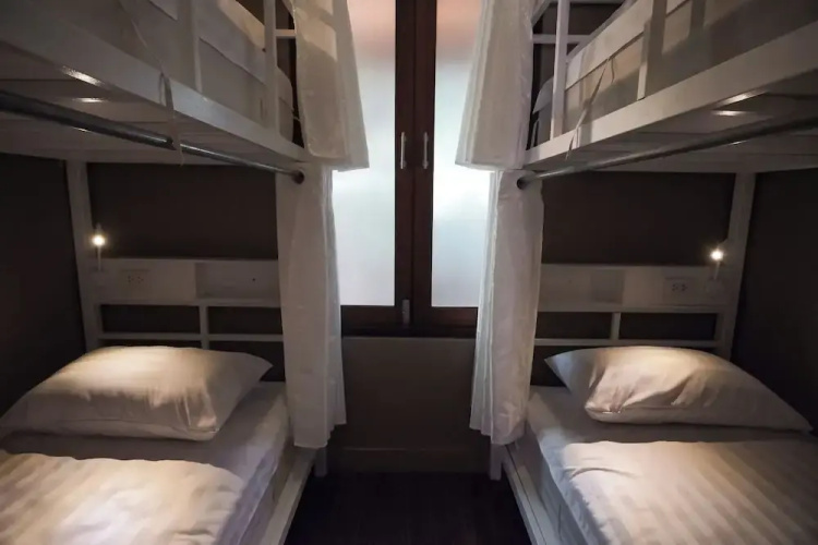 C Lanta Hostel - Adults Only