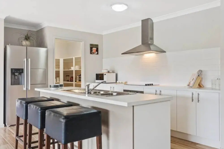 Serviced Houses - Bulla Hill