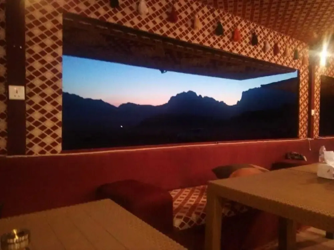 Alamer Hostel Camp