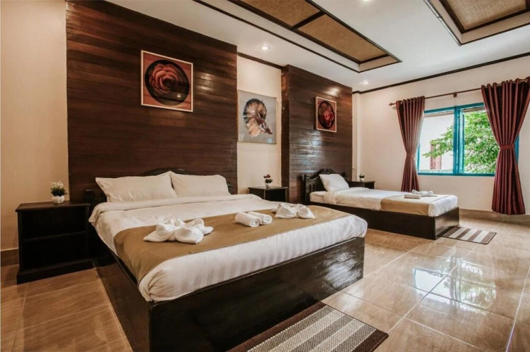 Khung Riverside Hotel
