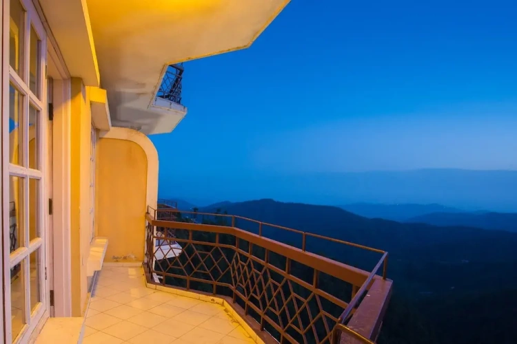 Executive room with balcony and with view