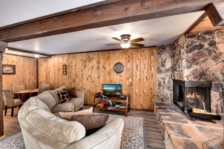 Snowflake Chalet 2 Bedroom Condo