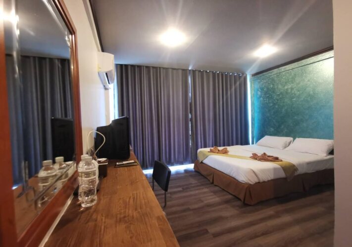 Pimpimarn Beach HotelOver view