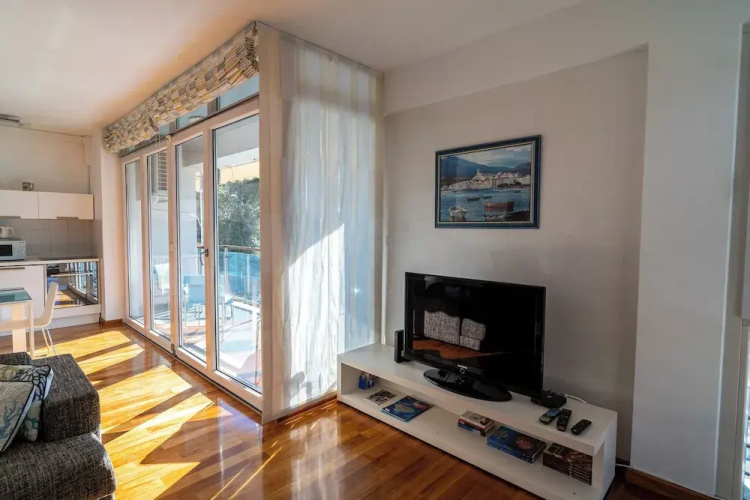 Apartment Kolovare