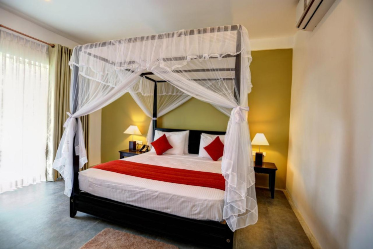 Tropical Life Resort And Spa