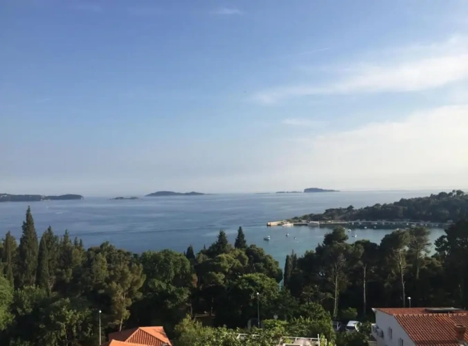 1 Bedroom Apartment with sea view