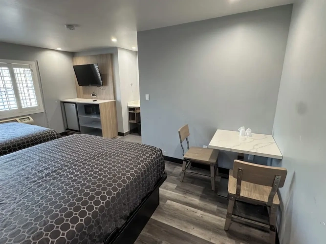 Economy Quadruple room