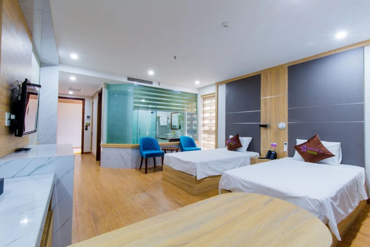 Sakura Hotel