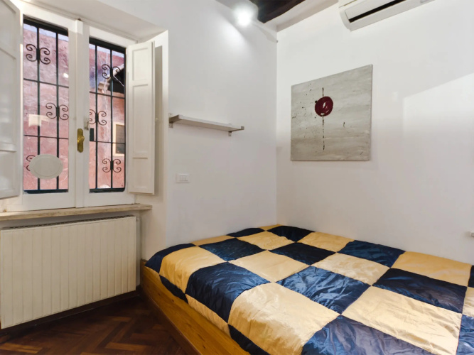 Vicolo del Piede 31 - Trastevere