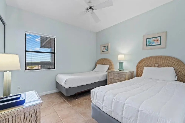 Romar Place 903