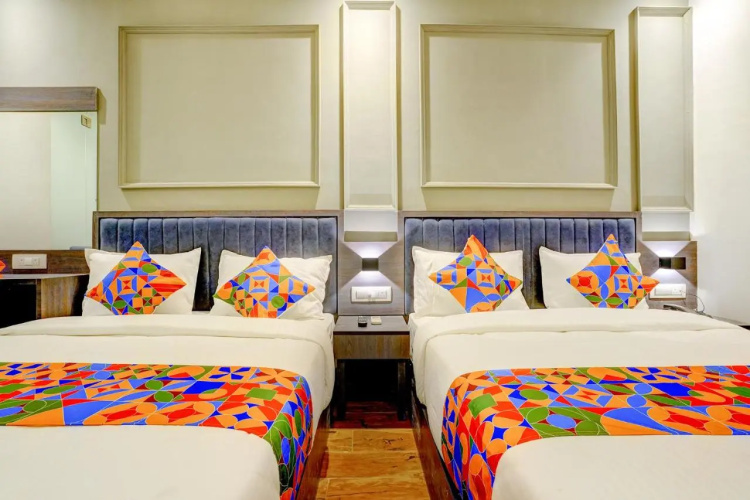 Fabhotel Gorrion International