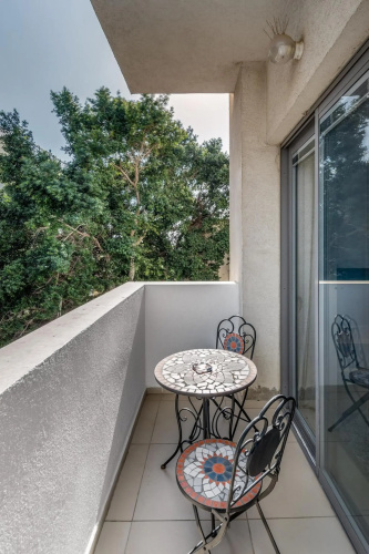 Ben Gurion Area - Modern 2 BDR with balcony