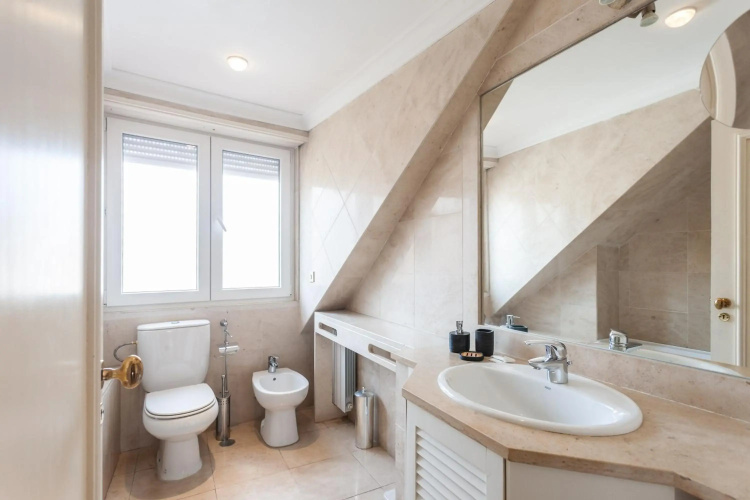 FLH Chic Chiado Exotic Spacious Residence