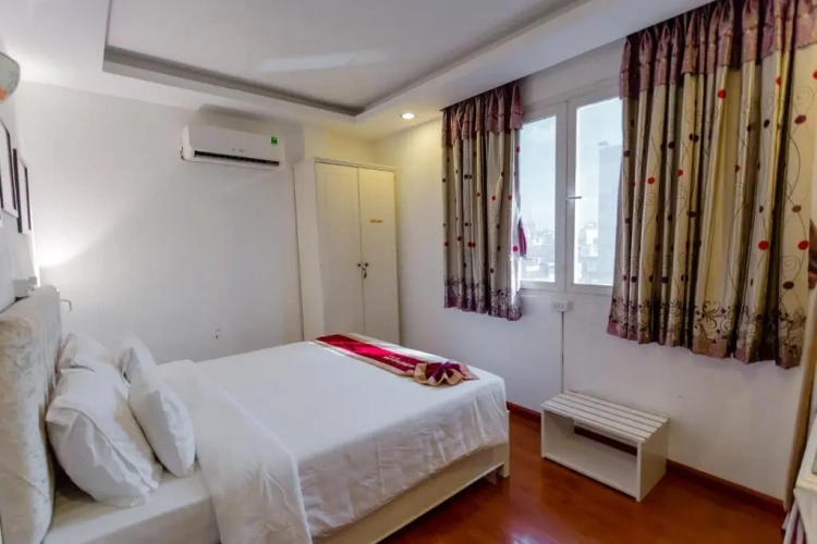 Deluxe Double room with city view
