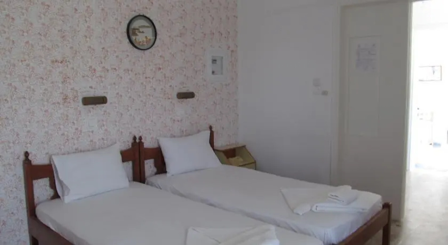 Agios Stefanos Studios & Apartments