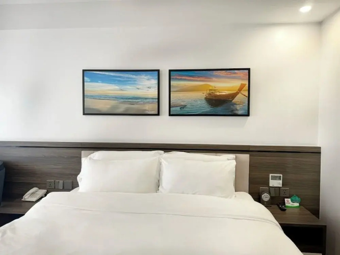 Luxury Phoenix Hotel