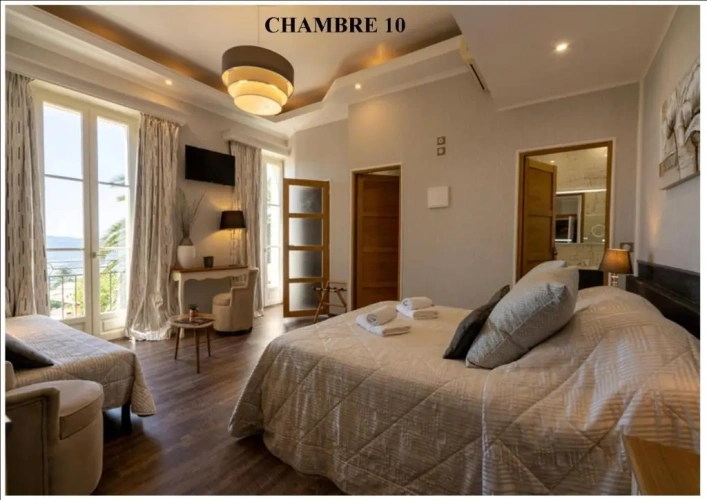 Superior Quadruple room