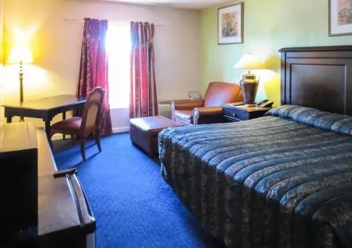Howard Johnson by Wyndham Pecos