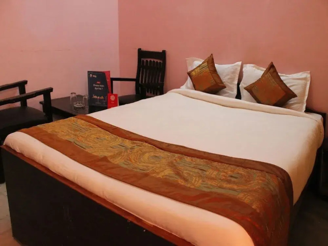 Hotel Lord Shiva by OYO