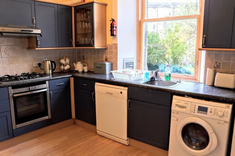 2 Bedroom Flat In City Centre