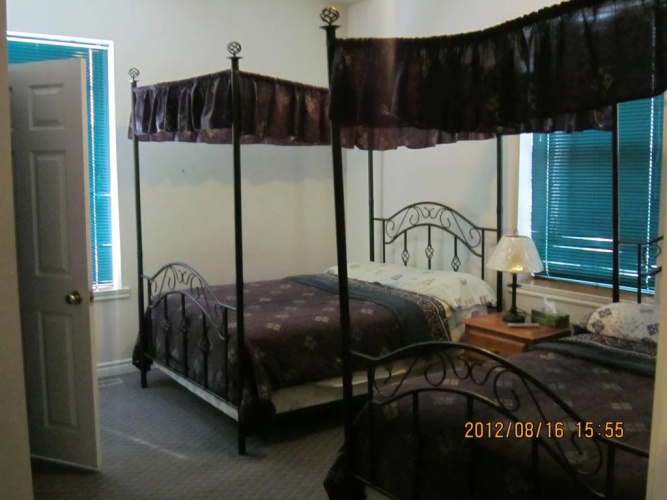 Georgian Manor Inn & B & B