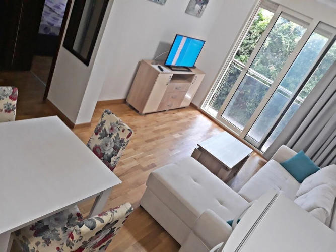 Center Apartment C 18