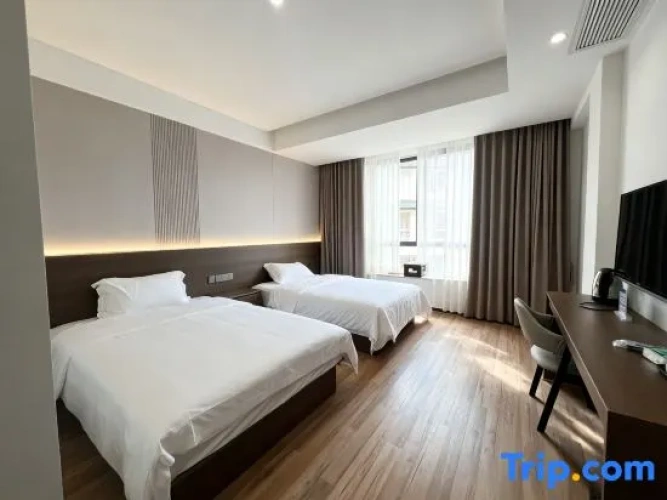 Standard room with view