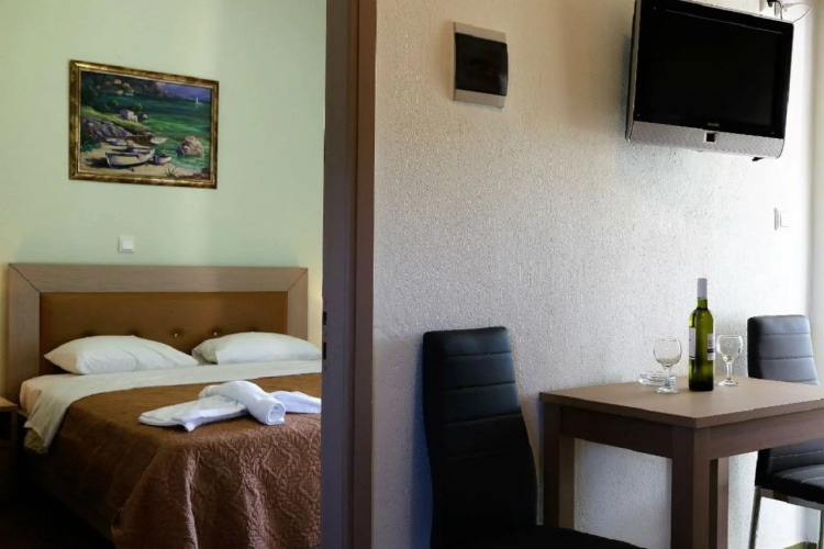 Katerina Hotel