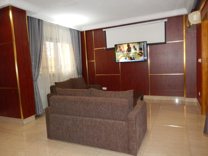 Noubou International Hotel Bonapriso