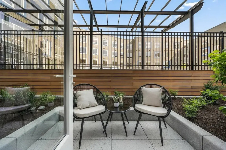 Hyatus Designer Residences Everett