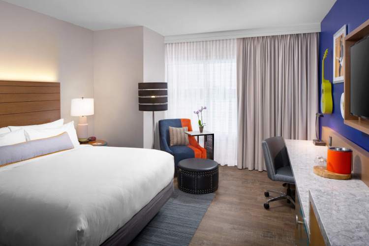 Hotel Indigo Gainesville-Celebration Pointe photo 6