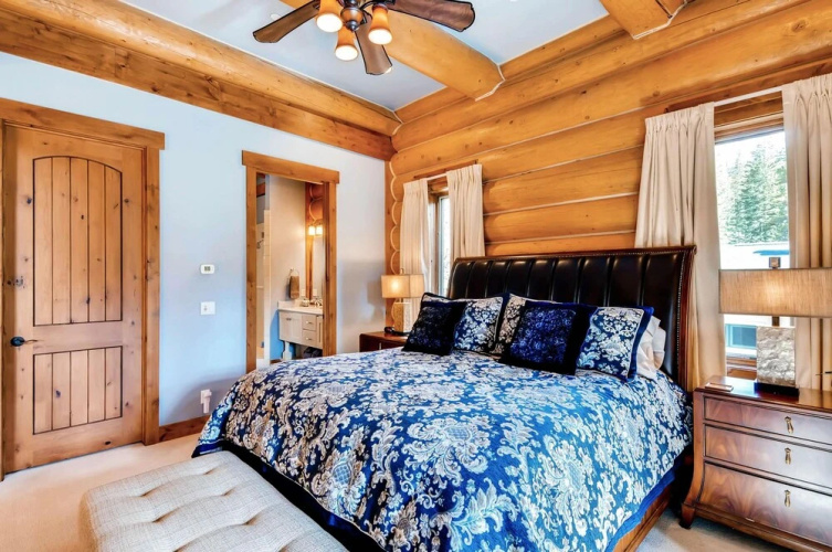 Goldenview Lodge