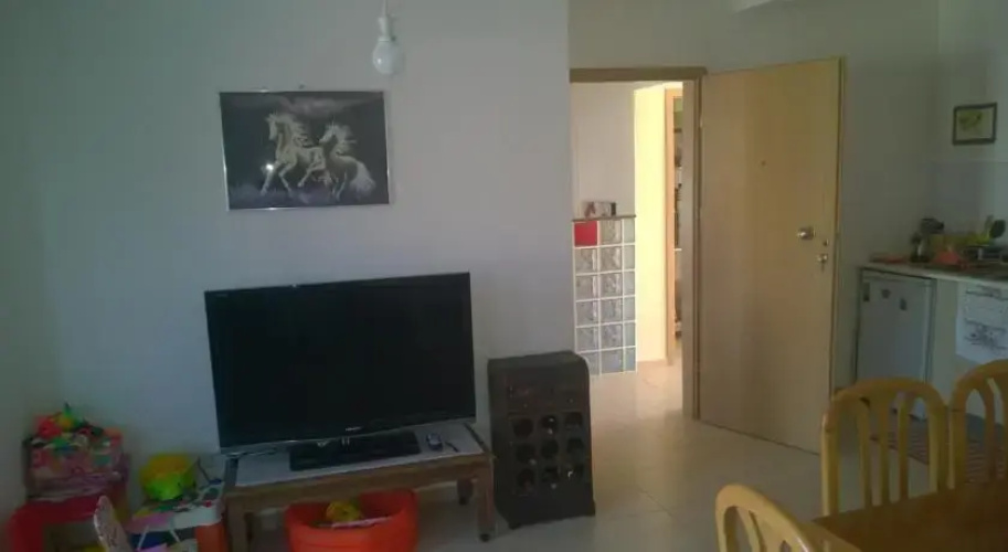 Theonis House