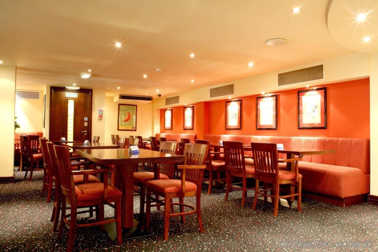 Holiday Inn Express - Edinburgh City Centre photo 26