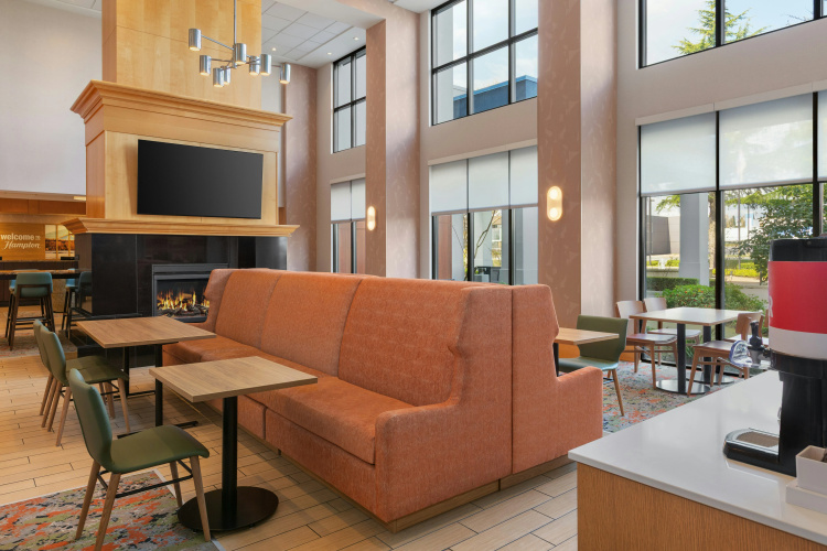 Hampton Inn & Suites by Hilton Langley-Surrey photo 6