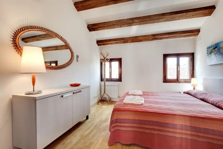 Piazzale Roma Venice Apartment
