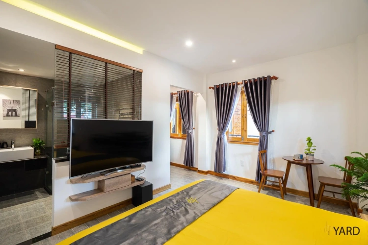 2 Bedrooms Apartment