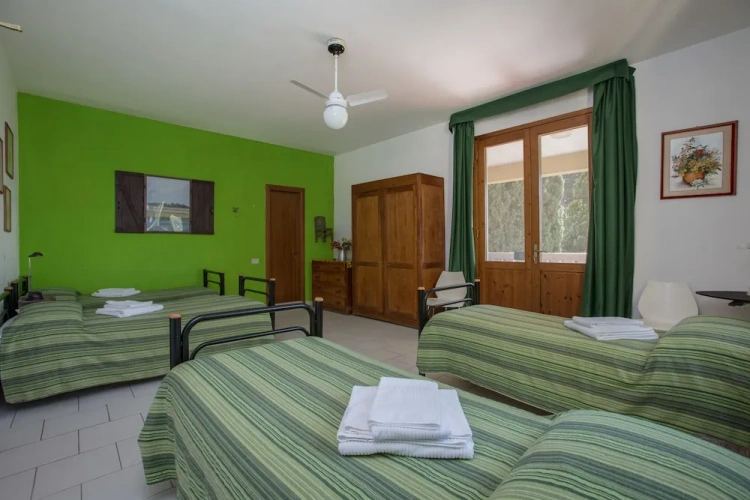 Standard Quadruple room