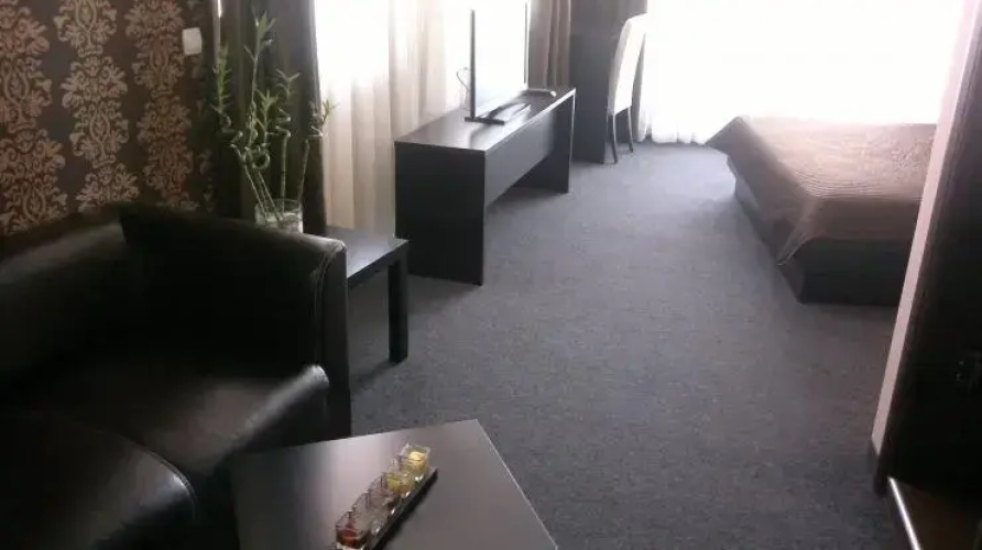 Face Hotel